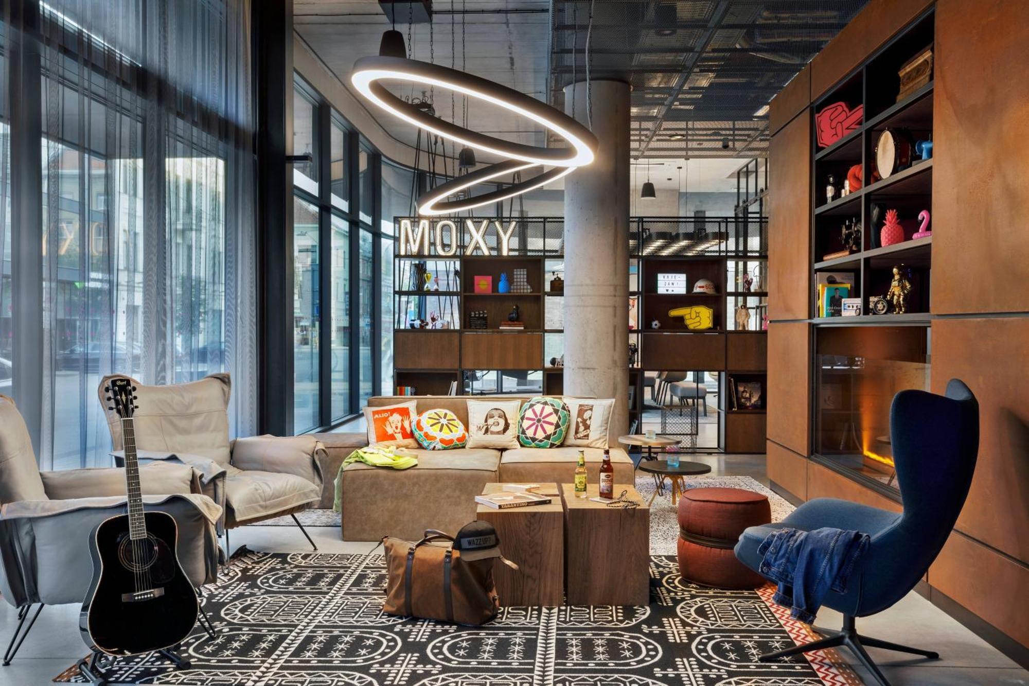 Moxy Kaunas Center Bagian luar foto