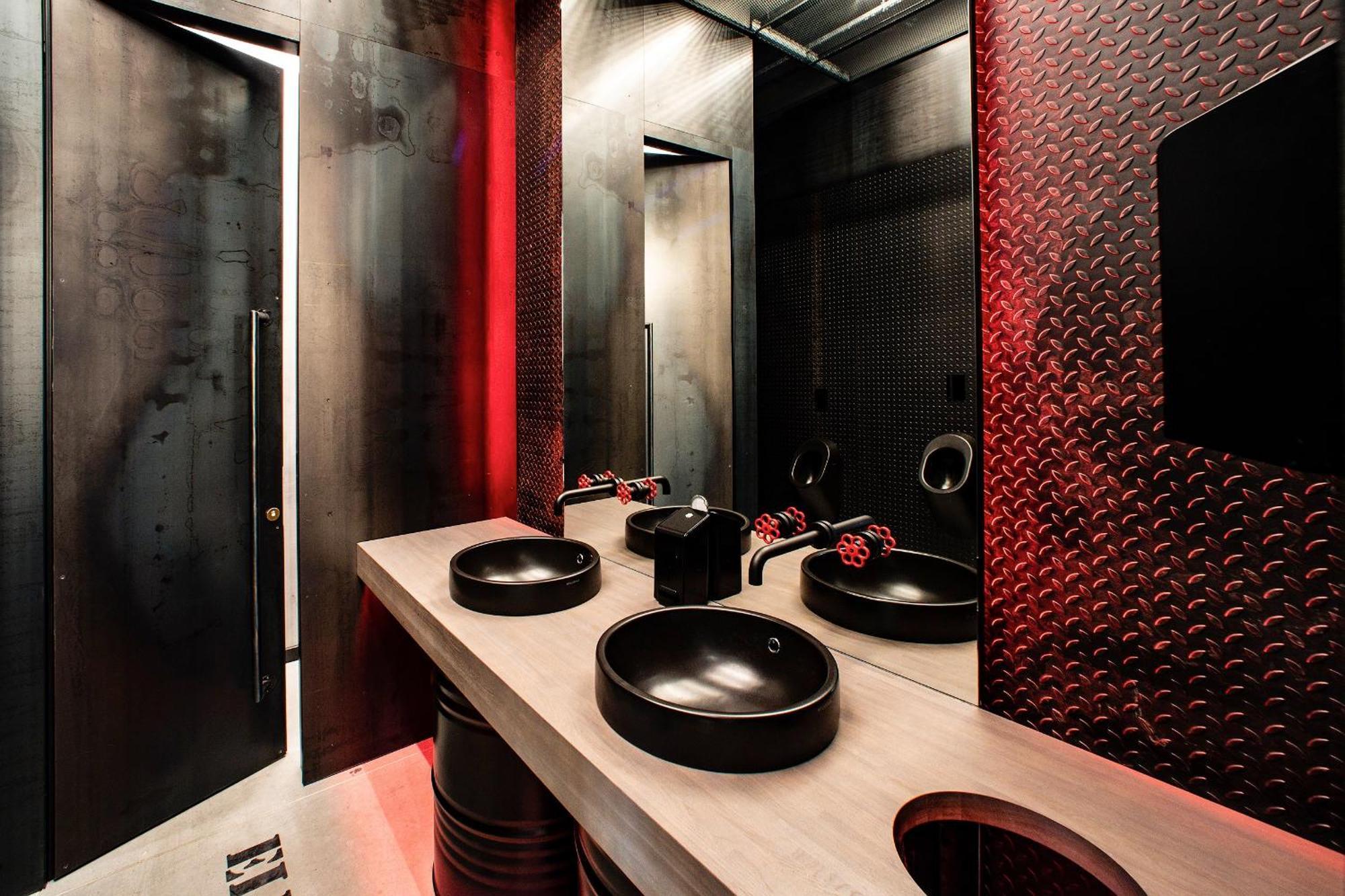 Moxy Kaunas Center Bagian luar foto
