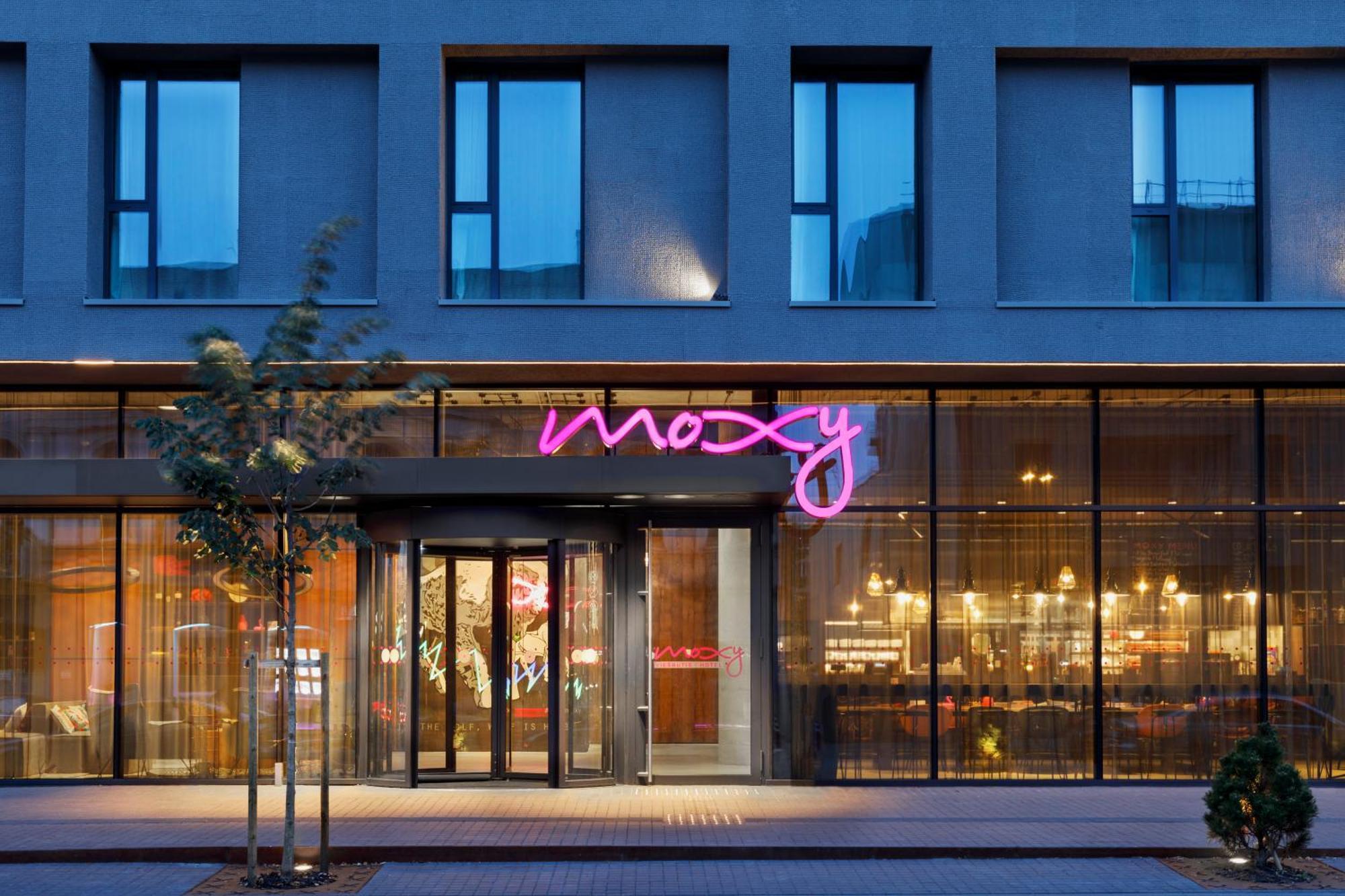 Moxy Kaunas Center Bagian luar foto